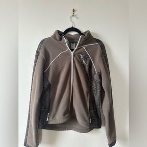 HELLY HANSEN JACKET SIZE LARGE